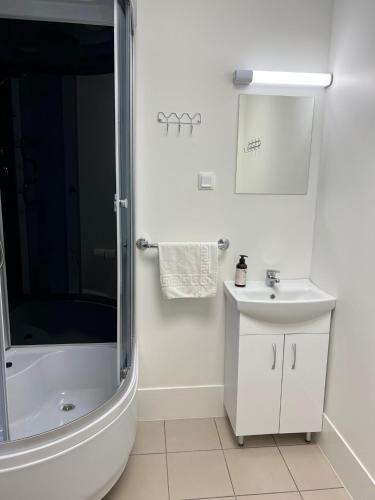 Ένα μπάνιο στο THH Apartments
