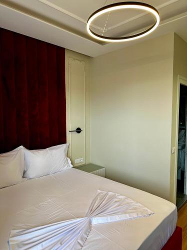 Ένα ή περισσότερα κρεβάτια σε δωμάτιο στο Sky View Hotel & Restaurant