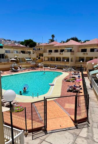 Cozy and sunny apartment with everything you need, Great location