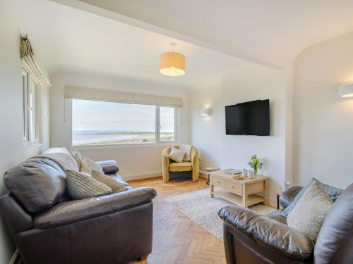 Χώρος καθιστικού στο 2 Bed in Kewstoke 94385