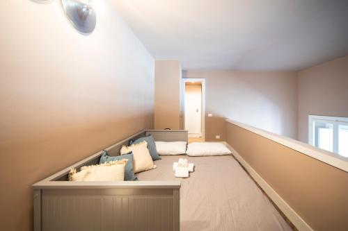 Stylish Apartment on the Lungarno in Florence