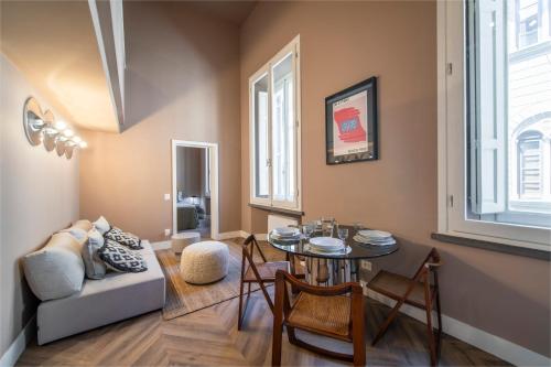 Stylish Apartment on the Lungarno in Florence