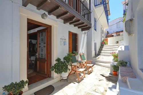 Magdalini's House in Skopelos Town