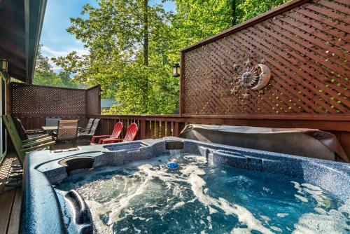 Φωτογραφία από το άλμπουμ του A Top Notch Lodge~Gatlinburg σε Gatlinburg