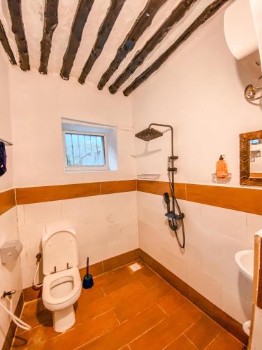 Koupelna v ubytování STONE TOWN RAFIKI HOSTEL