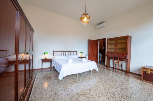 Pilastri Terrace by Mamo Florence