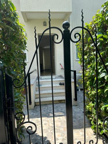 Gambar di galeri bagi Vila Neziri di Durrës