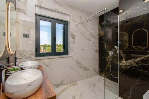 Luxury Villa Sabina with a view of Pula - by Istrabook