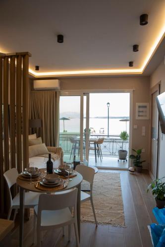 Nerissa Seafront apartment