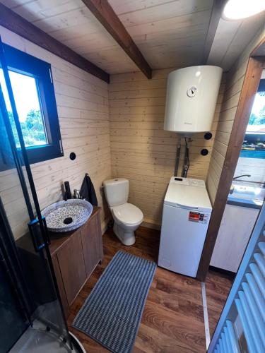 Koupelna v ubytování Tinyhouse u Nosála