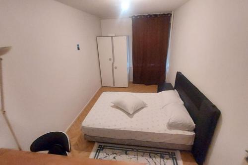 Chambre privée dans un appartement en collocation