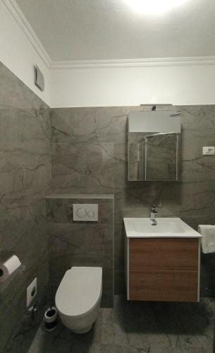 Studio Apartment Blue Pine