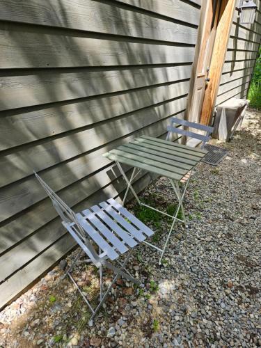 Gambar di galeri bagi Carriage House - 2 suites- HIKE & REST - EV plug di Golden