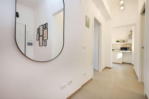 Basilica San Paolo Nuvola EUR Modern apartment