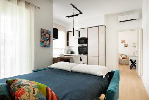 The Ciccins Apartment in Rome by Hostand