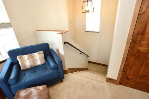 Гостиная зона в Silverpine Gem - Downtown - Walk to shops, restaurants, Payette Lake - WiFi