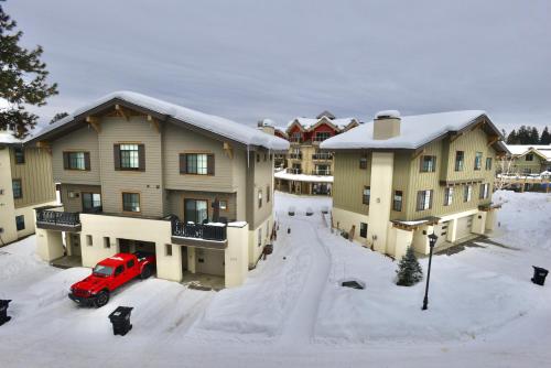 Silverpine Gem - Downtown - Walk to shops, restaurants, Payette Lake - WiFi зимой