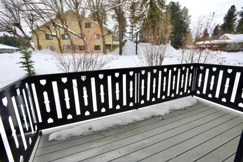 Silverpine Gem - Downtown - Walk to shops, restaurants, Payette Lake - WiFi зимой