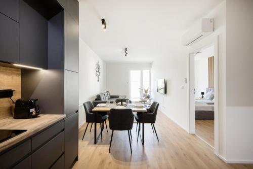 Sleek Apartment with Balcony and Parking