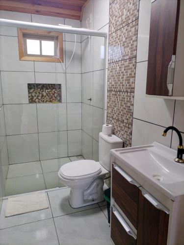 Et badeværelse på Casa Vó Rose