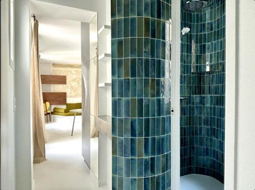 Photo de la galerie de l'établissement Modern & Charming Design Apartment - Near Père Lachaise, à Paris