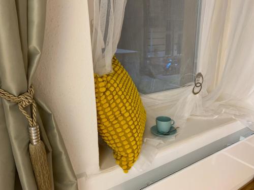 Small Cosy Apartment near the famous WESTEND City Center 1067 Budapest, Csengery utca kép - 3
