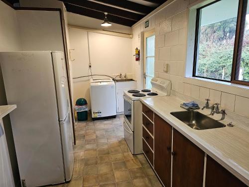Kuchyň nebo kuchyňský kout v ubytování Amisfield motel