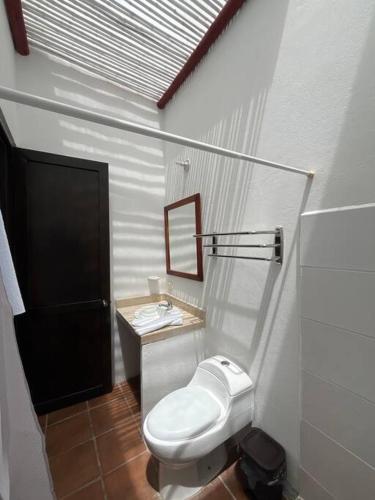 Ένα μπάνιο στο Casa y piscina privada a 10 minutos de la Vega, Cundinamarca