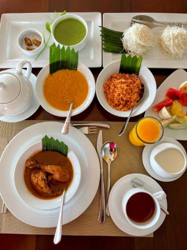 Jídlo v hotelu nebo okolí