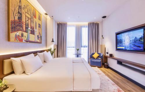 Hilton Garden Inn Samarkand Afrosiyob — Photo of the whole room