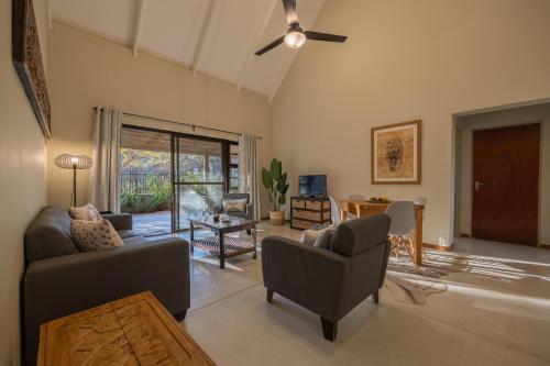 Ruang duduk di Lodge 54