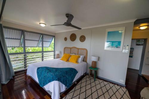 Katil atau katil-katil dalam bilik di Seabreeze Beach House, Wagait Beach