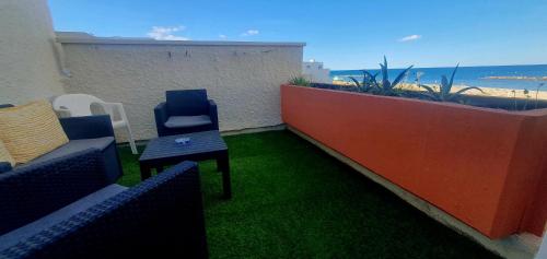 Γενική θέα στη θάλασσα ή θέα στη θάλασσα από  αυτό το διαμέρισμα