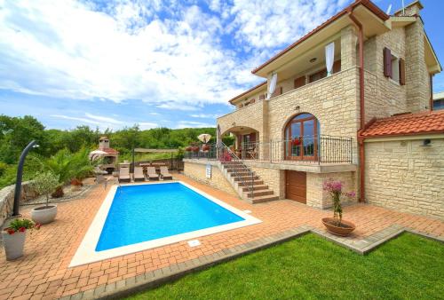 Villa Maya
