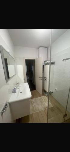 Deluxe apartment with garage, Zadar