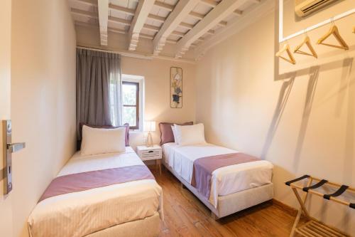 Ladino Old Town Suites