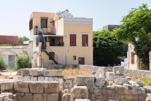 Ladino Old Town Suites