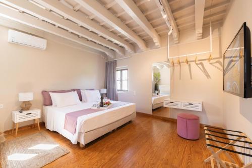 Ladino Old Town Suites