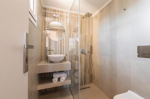 Ladino Old Town Suites
