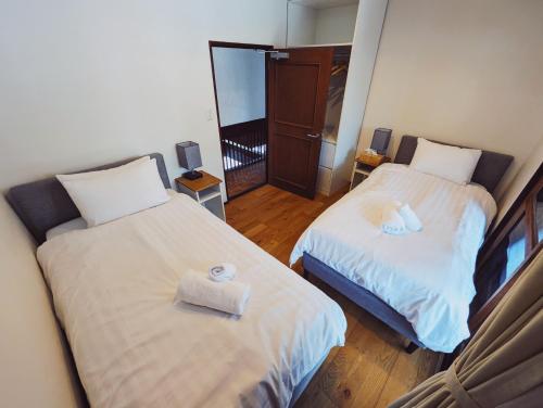 Suite 05 @ Vega Suites, Echoland