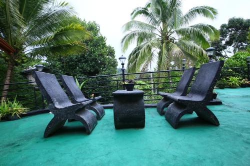 Gallery image of GOLDEN CABIN ELLA in Ella