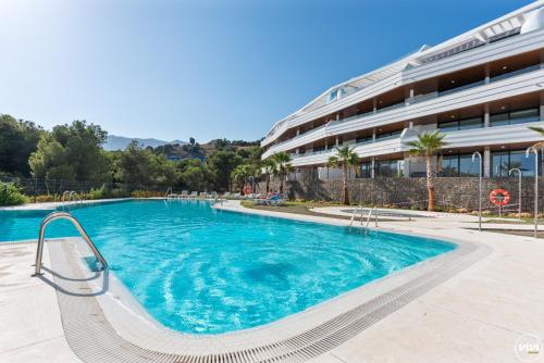 ViVi Homes - Gerrard, Terrace, Pool & Sea Vew