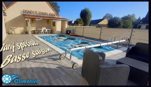 15min de disney, dépendance et piscine privée à la campagne