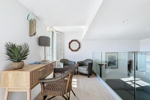 Photo de la galerie de l'établissement LE SUQUET - 4-person apartment - IDEAL CONGRESS, à Cannes