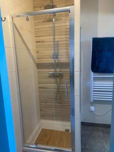 Koupelna v ubytování Maison avec accès piscine et jacuzzi