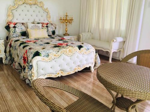 Postel nebo postele na pokoji v ubytování JAZKIMRONAN Resort