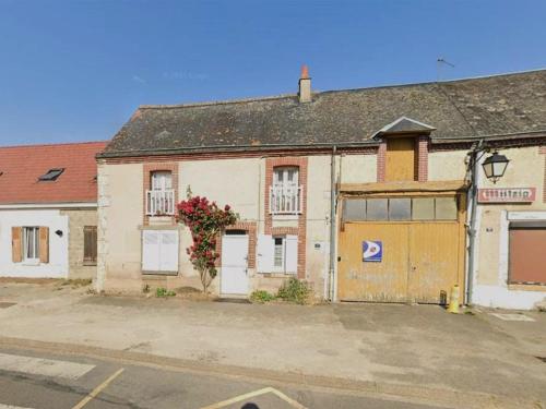 Escapade Paisible: Gîte pour 8 à Saint-Hilaire-sur-Yerre, Jardin Clos, Proche Chateaudun et Chartres - FR-1-581-131