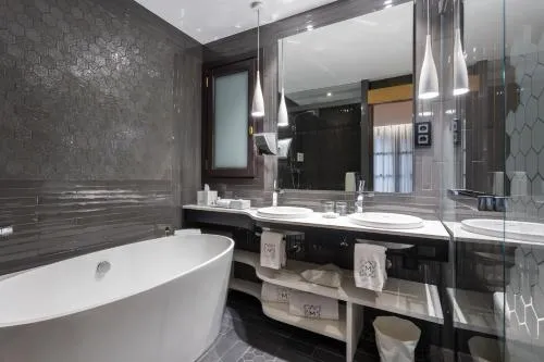 Monument Hotel photo 22