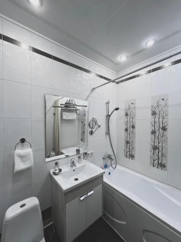 Ванная комната в Vip House Hotel
