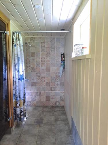 Ένα μπάνιο στο Kooti Ait